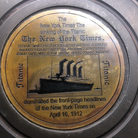 Titanic Rustic Hourglass with Sand colored Sand ⌛️ NWT - Picture 4 of 4